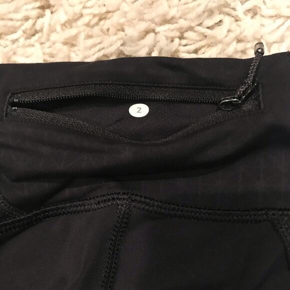 Lululemon Run Inspire Crop II All Luxtreme Black 2 - Picture 8 of 8